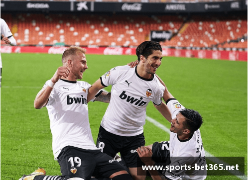 塞维利亚不敌瓦伦西亚，近期状态低迷引发球迷疑虑